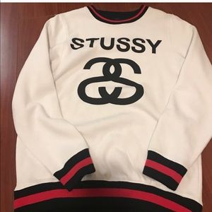 STUSSY CREWNECK SIZE M